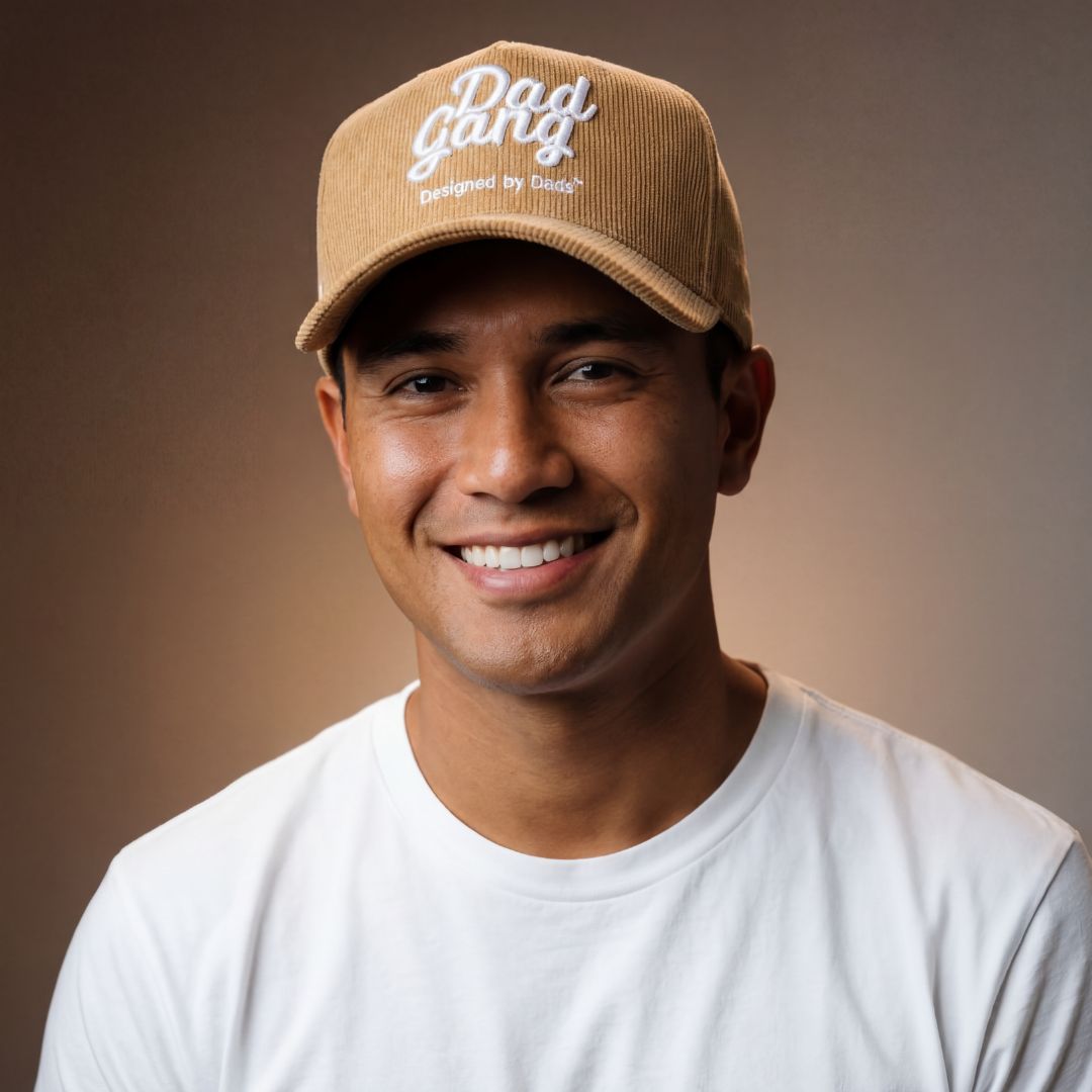 CORDADROY LOGO - Tan/White